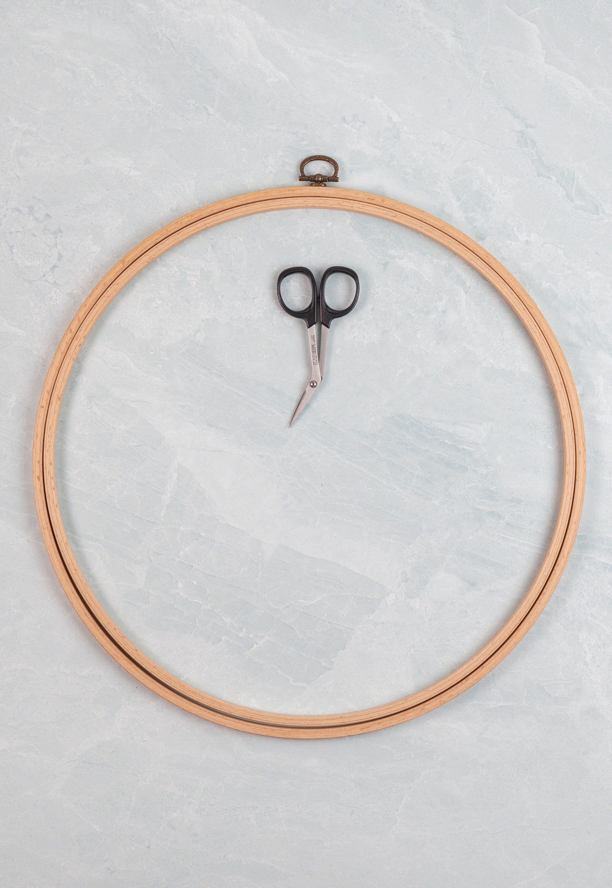 Nurge Hanging Screwless Display Frames: 8mm