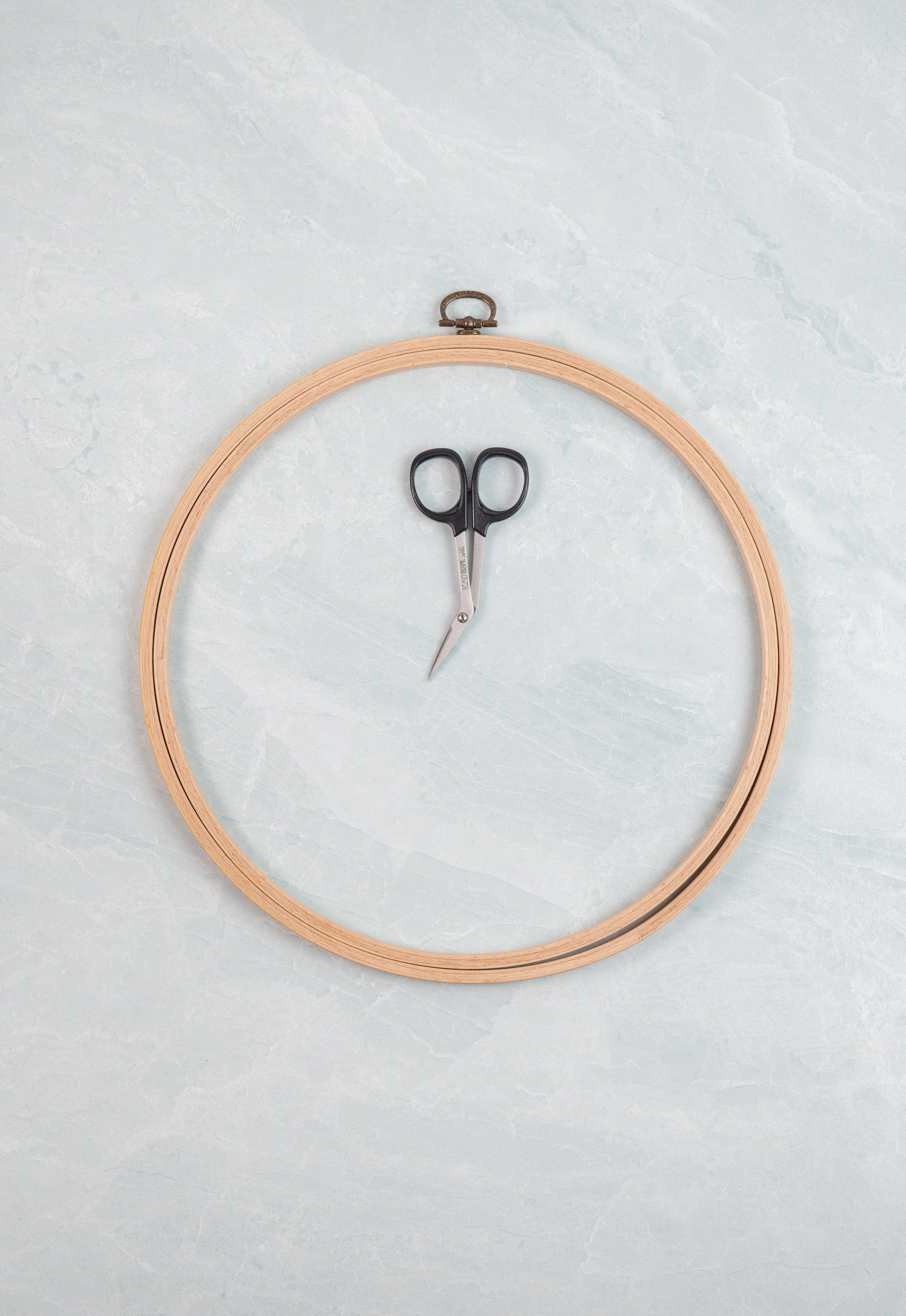 Nurge Hanging Screwless Display Frames: 8mm