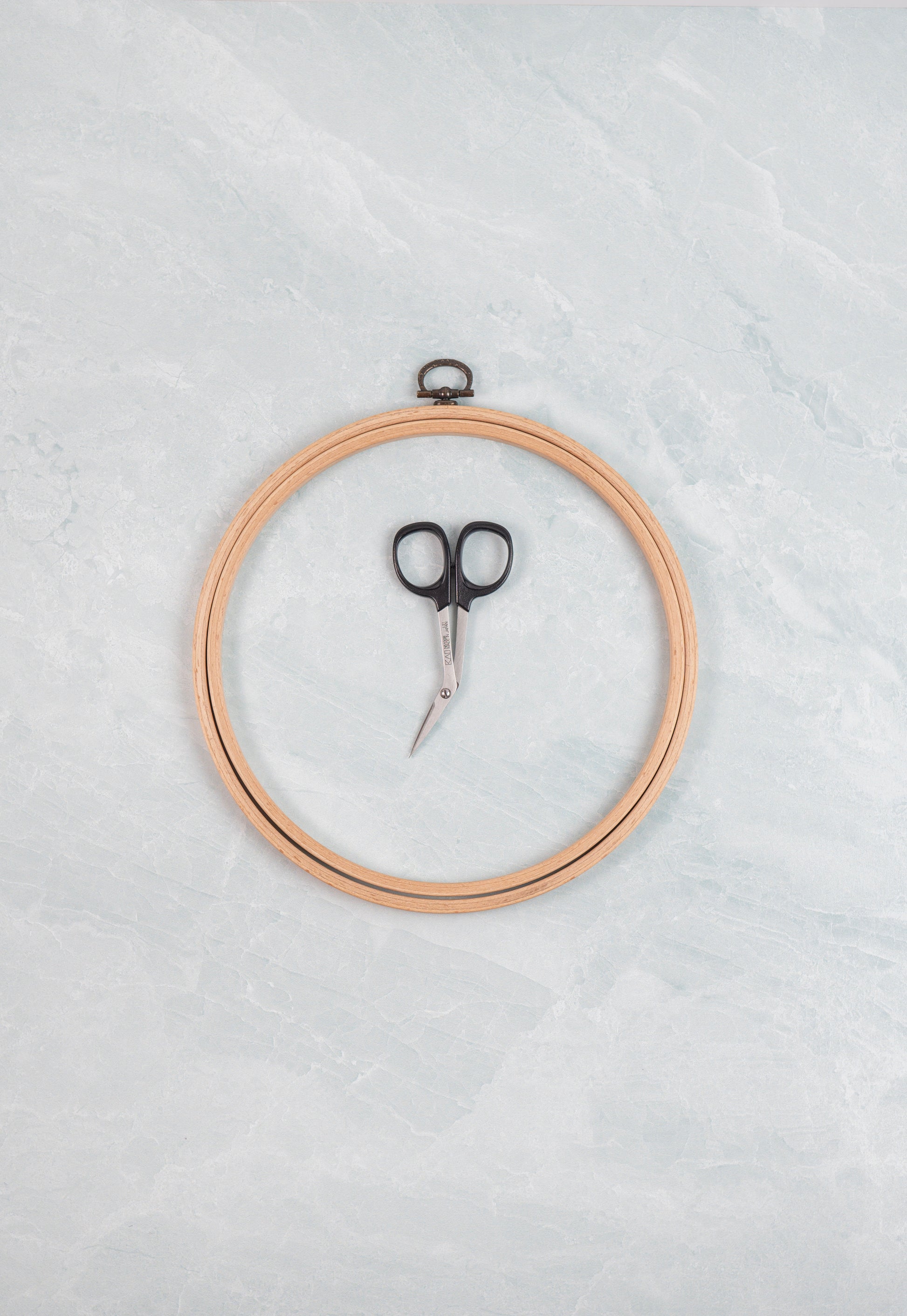 Nurge Hanging Screwless Display Frames: 8mm