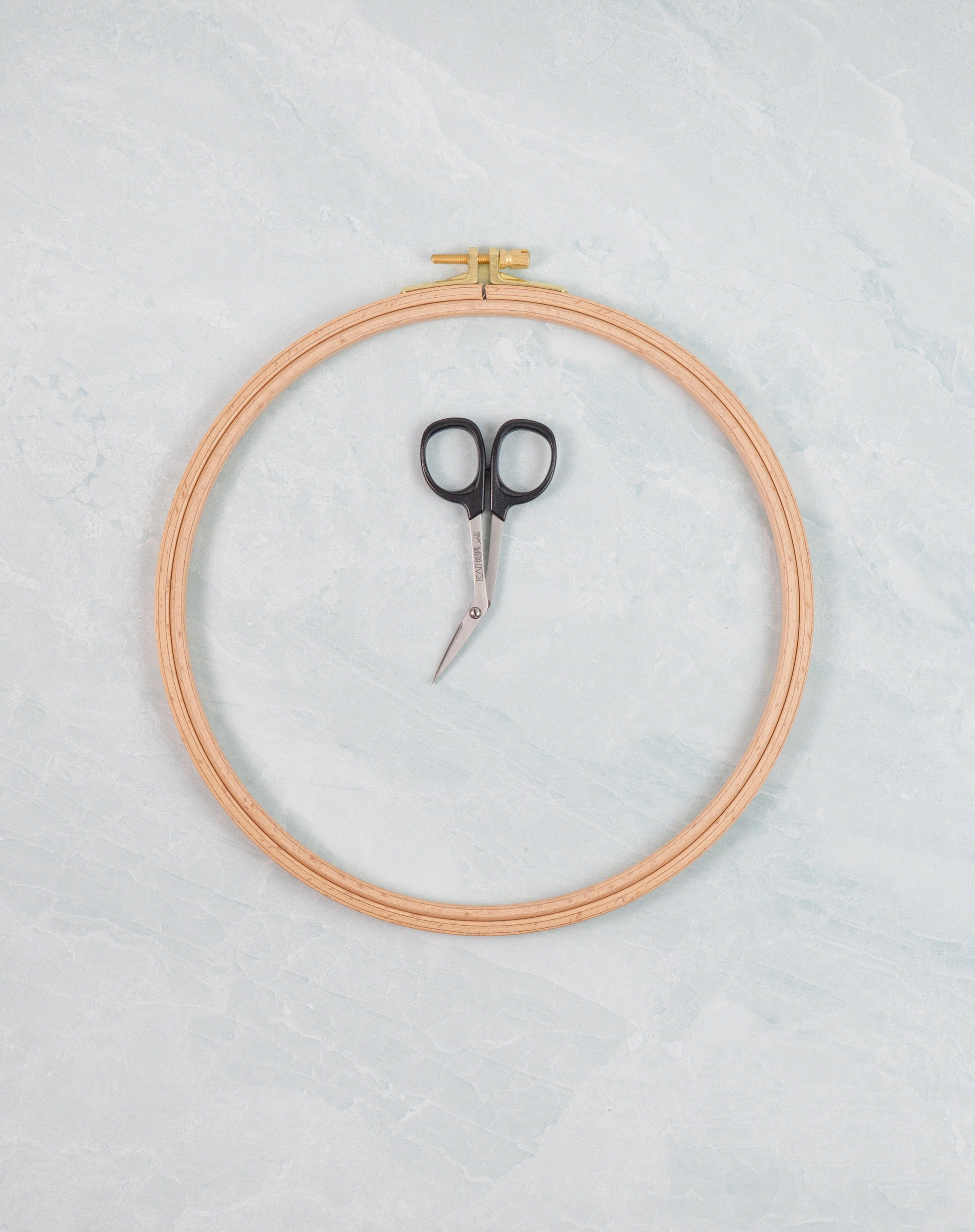 Nurge Beechwood Embroidery Hoops: 8mm