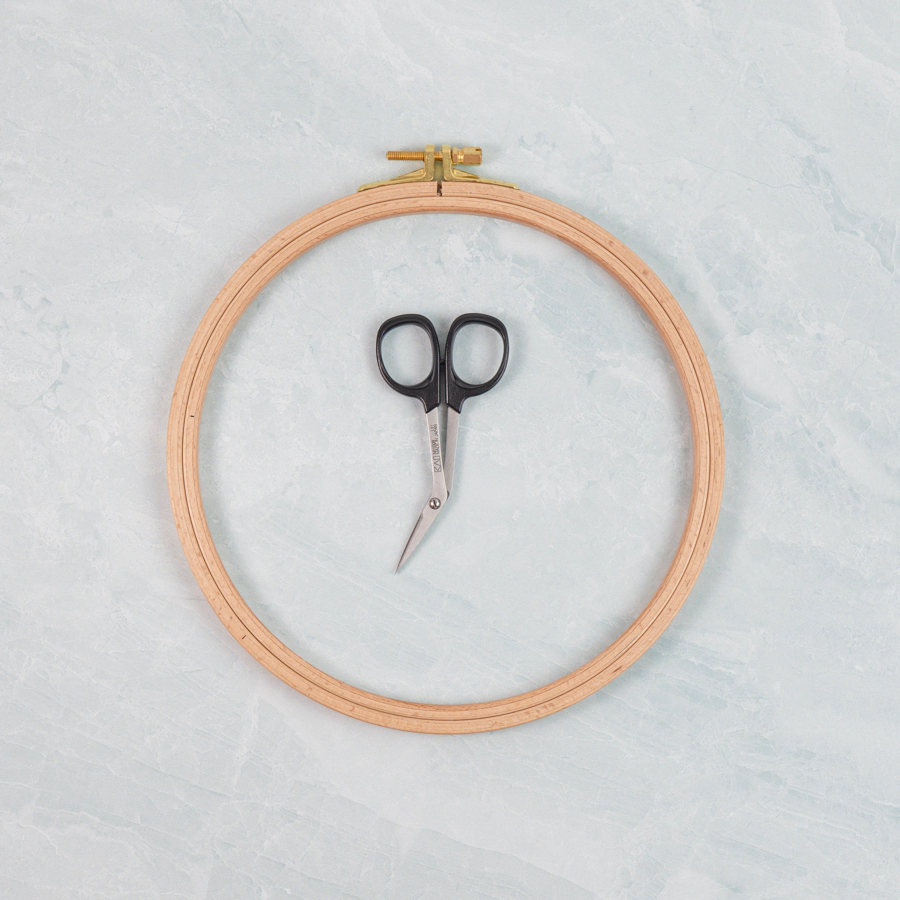Nurge Beechwood Embroidery Hoops: 16mm