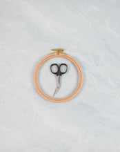 Load image into Gallery viewer, Nurge Beechwood Embroidery Hoops: 16mm
