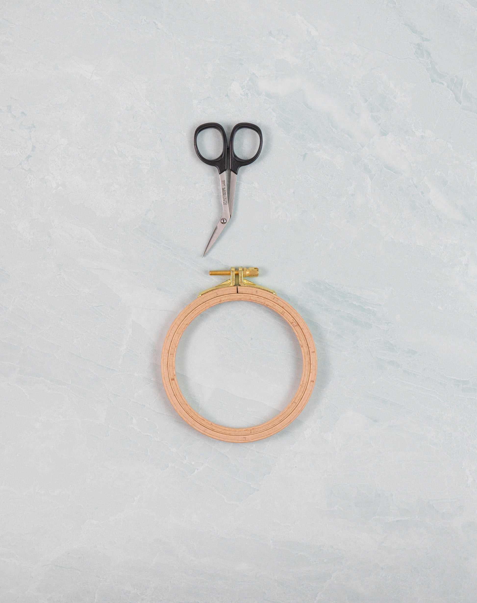 Nurge Beechwood Embroidery Hoops: 8mm