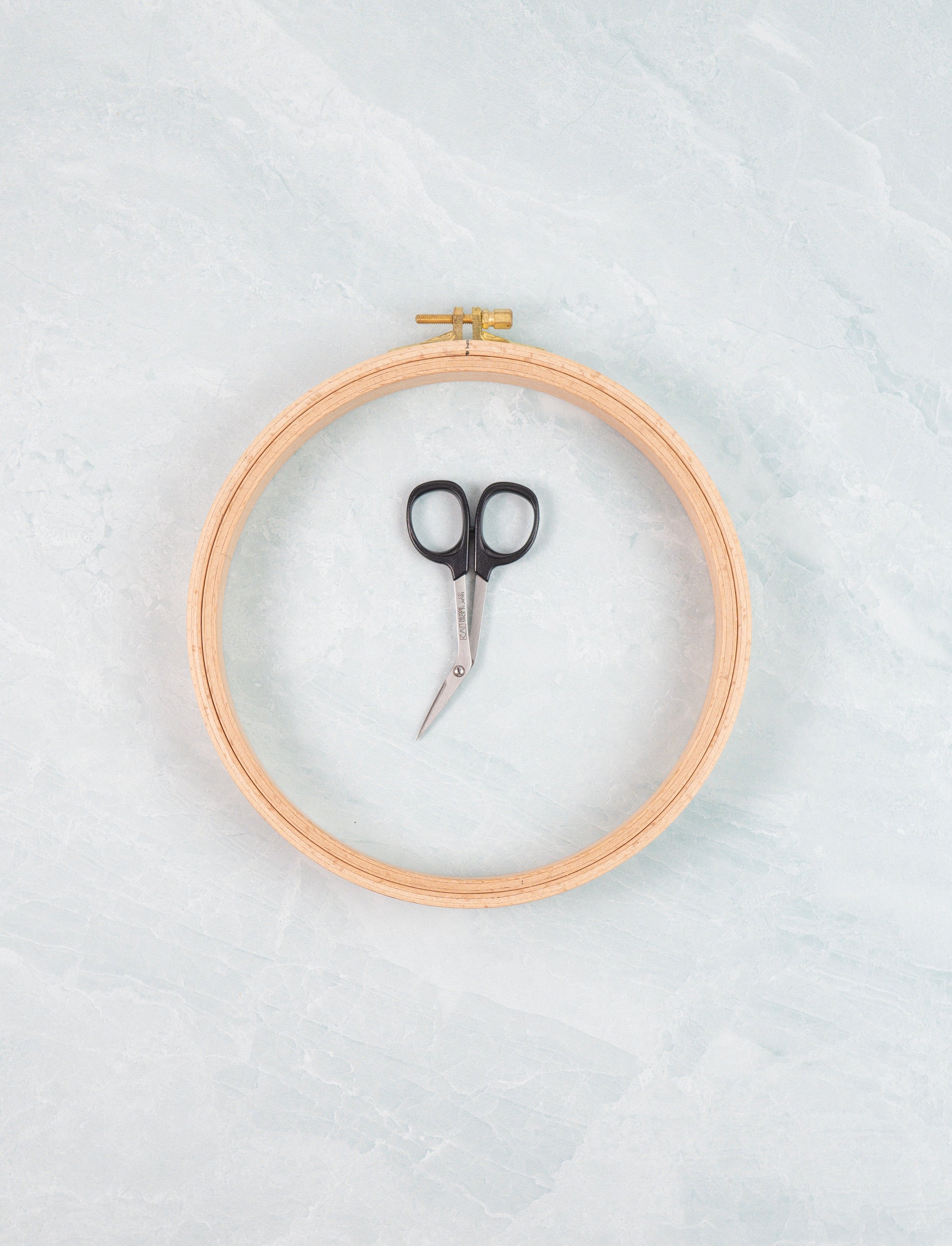 Nurge Beechwood Embroidery Hoops: 24mm (1”)