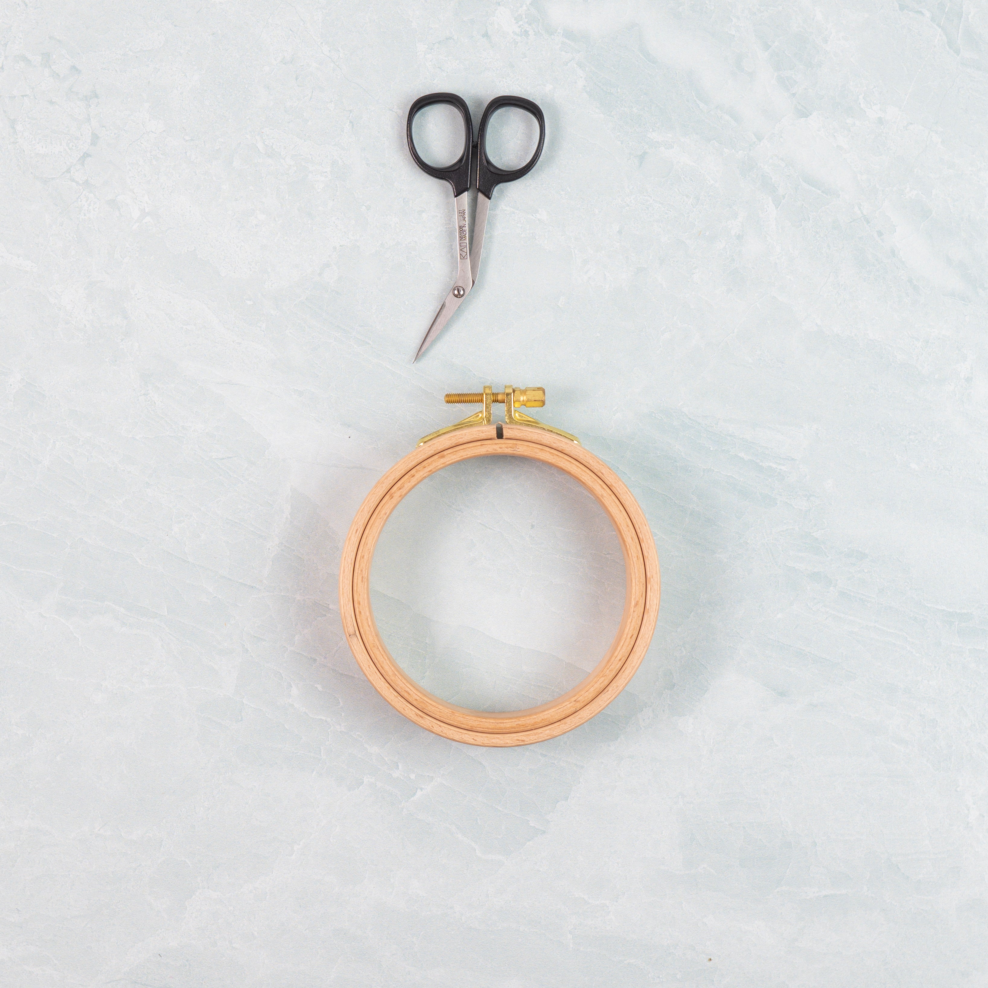 Nurge Beechwood Embroidery Hoops: 24mm (1”)