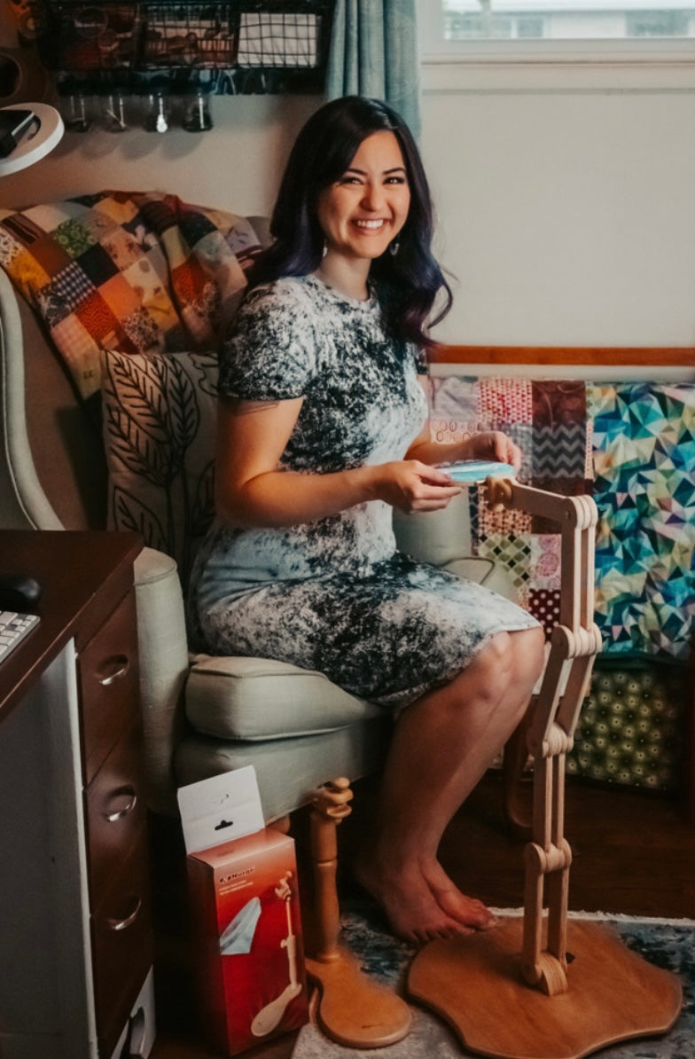 Nurge Embroidery Floor Stand