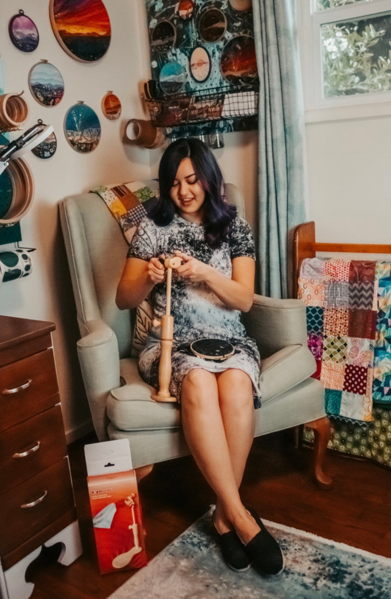 Nurge Embroidery Seat Stand