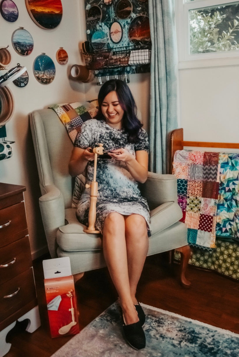 Nurge Embroidery Seat Stand